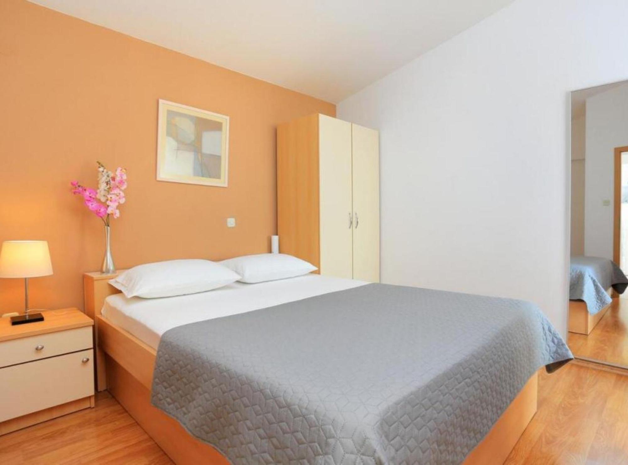 Apartments Roscic Podgora Exterior foto